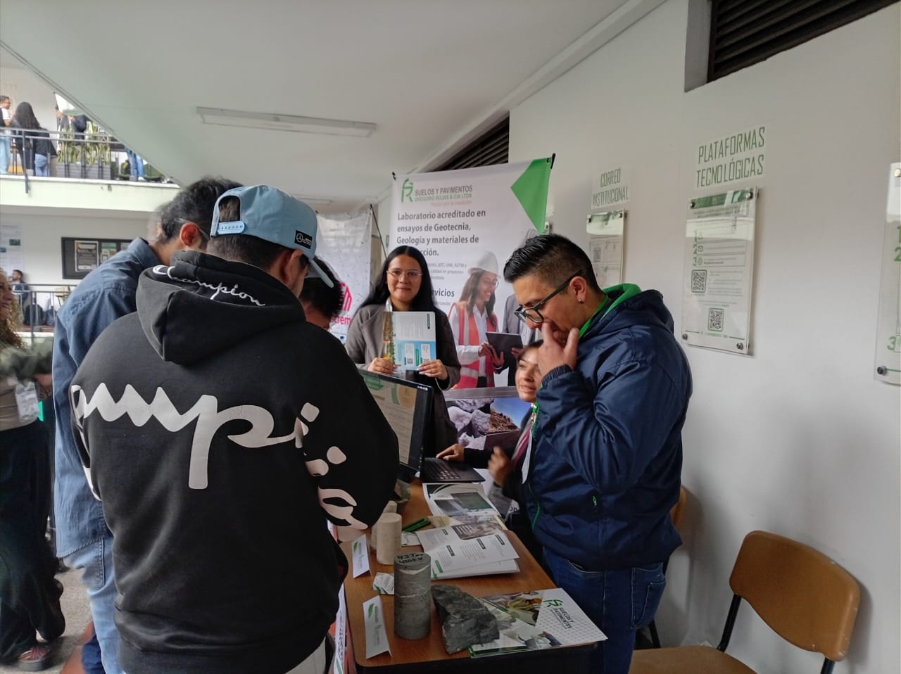 Actividad académica Suelos y Pavimentos